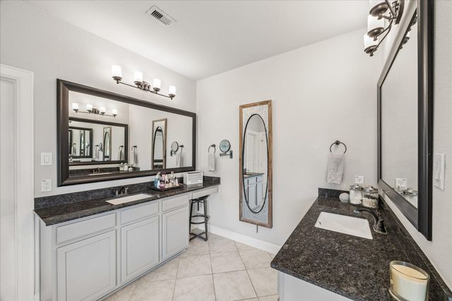 1728 Lake Raven Drive, Dickinson, TX 77539