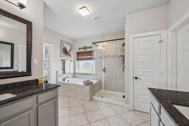 1728 Lake Raven Drive, Dickinson, TX 77539
