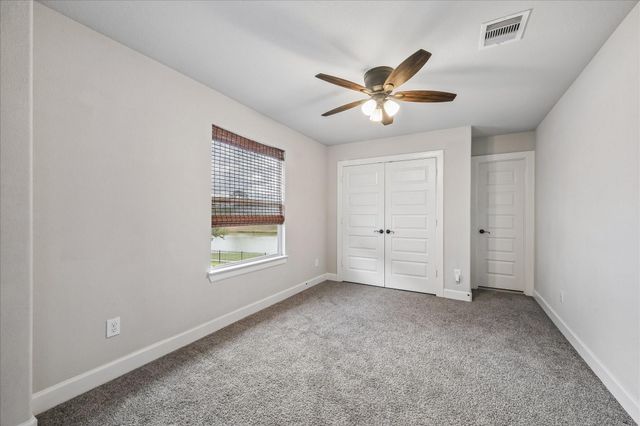 1728 Lake Raven Drive, Dickinson, TX 77539