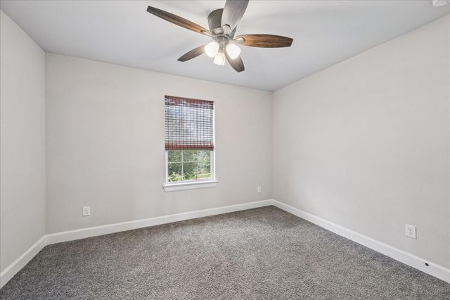 1728 Lake Raven Drive, Dickinson, TX 77539