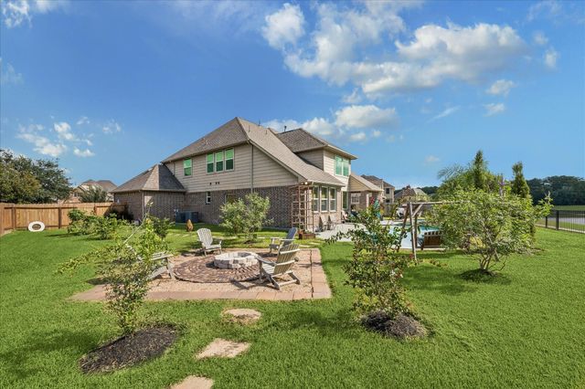 1728 Lake Raven Drive, Dickinson, TX 77539