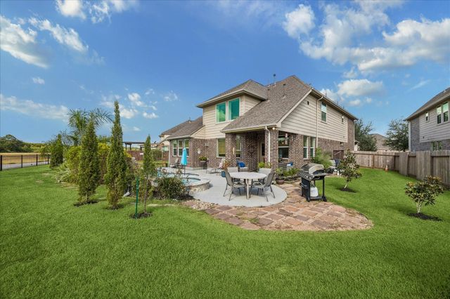 1728 Lake Raven Drive, Dickinson, TX 77539