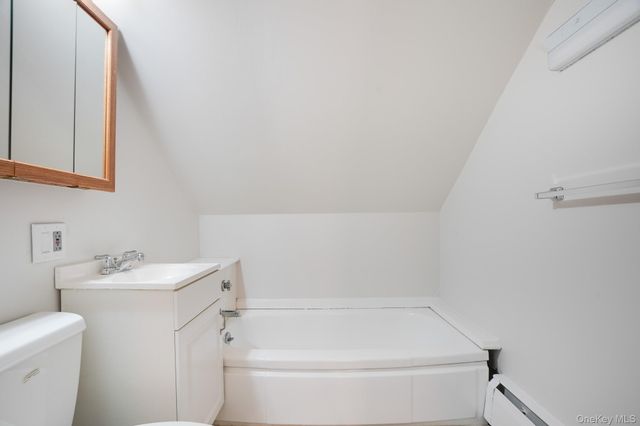 3 Pond Road, Hyde Park, NY 12601