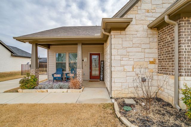 612 Adeline Drive, Burleson, TX 76028