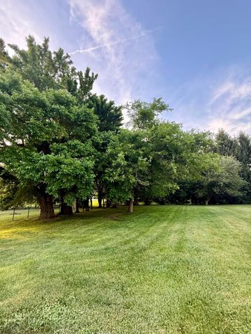 7379 Plumb Road, Galena, OH 43021