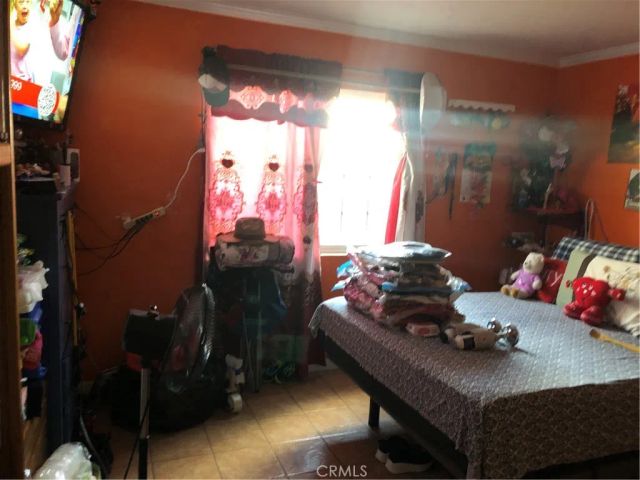 1234 E Oak Street, Anaheim, CA 92805