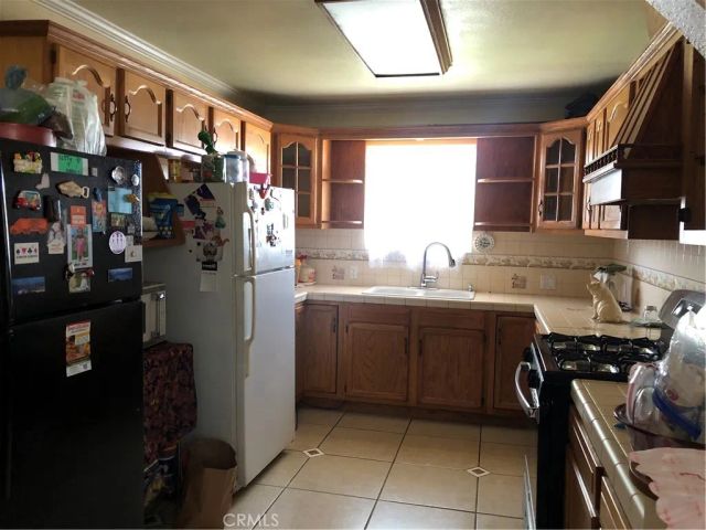 1234 E Oak Street, Anaheim, CA 92805