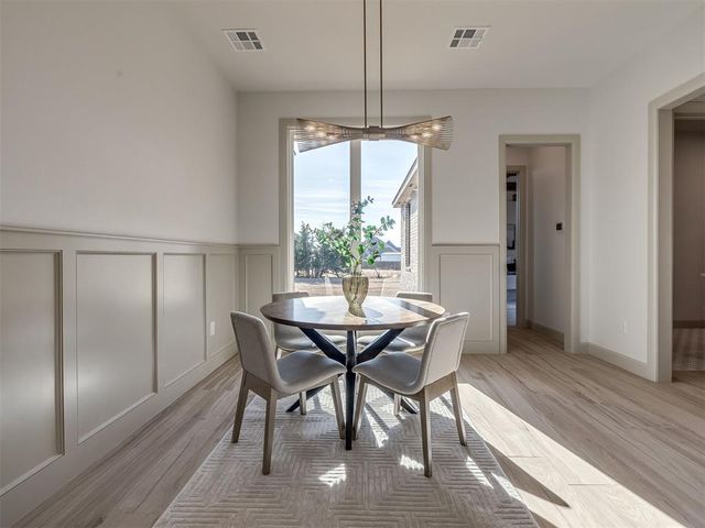 4604 SE 37th Street, Moore, OK 73165