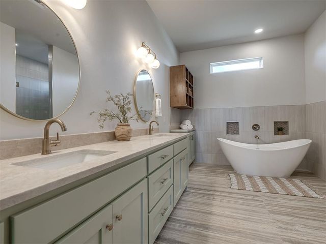 4604 SE 37th Street, Moore, OK 73165