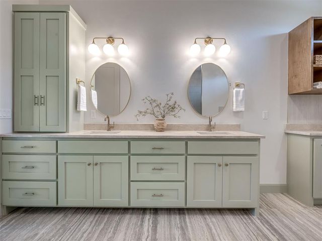 4604 SE 37th Street, Moore, OK 73165