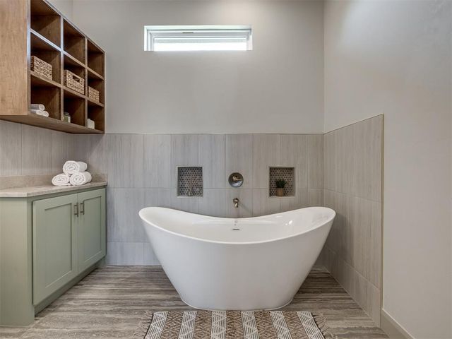 4604 SE 37th Street, Moore, OK 73165