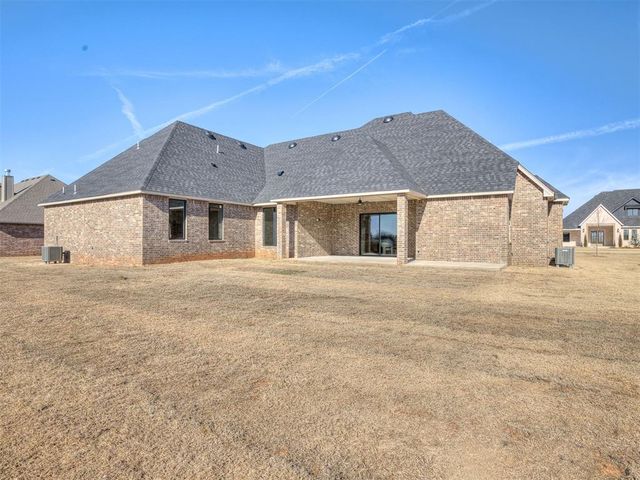 4604 SE 37th Street, Moore, OK 73165