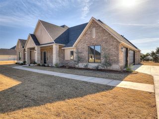 4604 SE 37th Street, Moore, OK 73165
