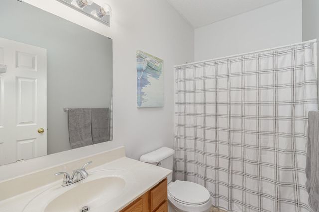 2466 Beech Street W, Rosemount, MN 55068