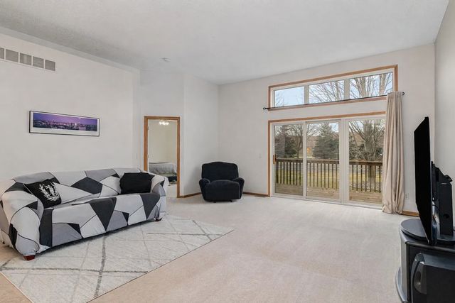 2466 Beech Street W, Rosemount, MN 55068