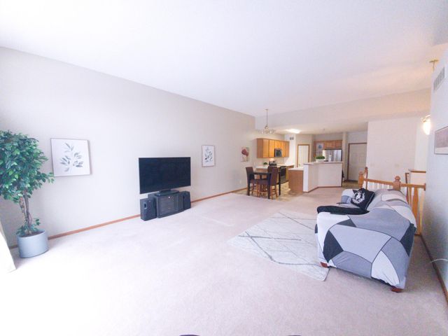 2466 Beech Street W, Rosemount, MN 55068