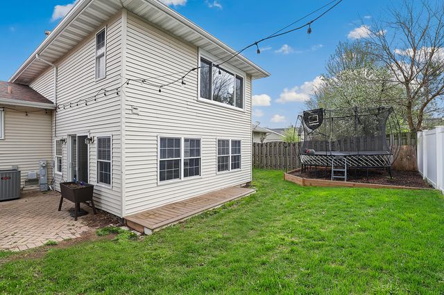 20157 S Pine Hill Road, Frankfort, IL 60423