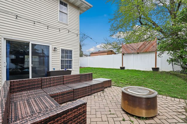 20157 S Pine Hill Road, Frankfort, IL 60423