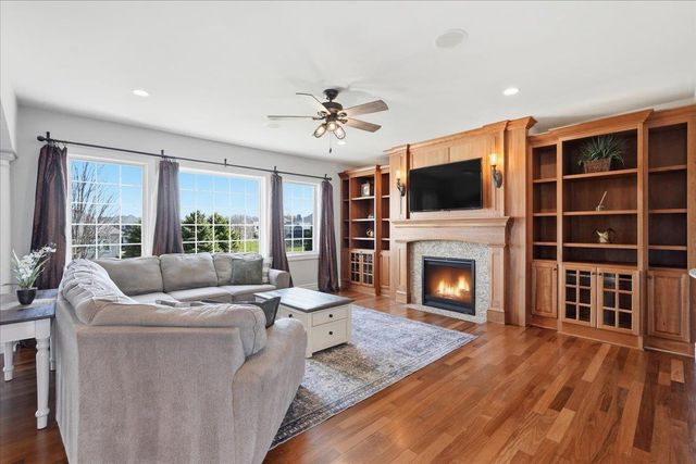 656 Rinpoche Lane, Oregon, WI 53575