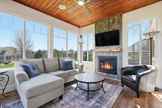 656 Rinpoche Lane, Oregon, WI 53575