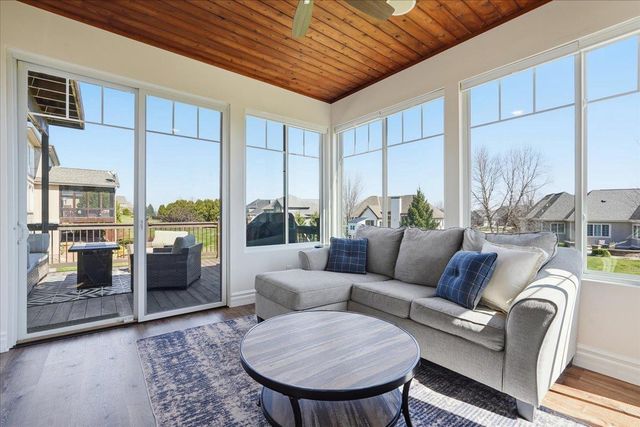 656 Rinpoche Lane, Oregon, WI 53575