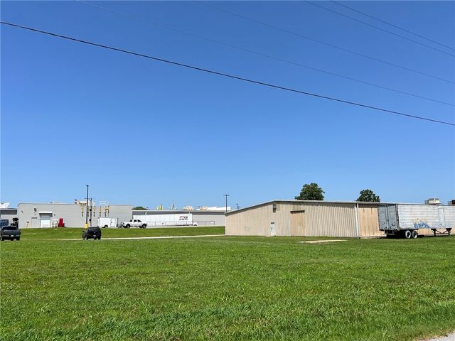 1490 W Highway 412, Siloam Springs, AR 72761