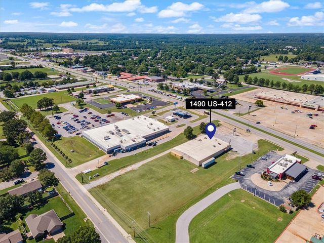 1490 W Highway 412, Siloam Springs, AR 72761