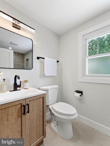 34 MAYFAIR CIR, Willingboro, NJ 08046
