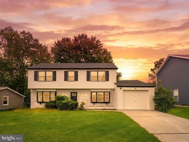 34 MAYFAIR CIR, Willingboro, NJ 08046