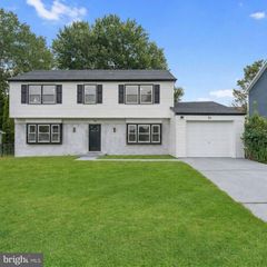 34 MAYFAIR CIR, Willingboro, NJ 08046