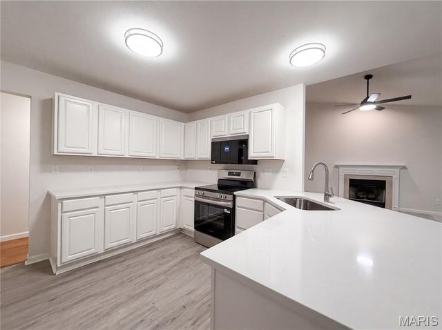 2212 Harborside Drive, Dardenne Prairie, MO 63368