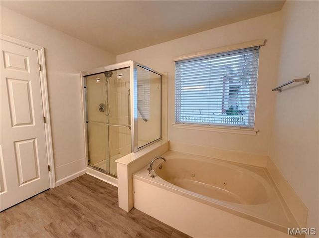 2212 Harborside Drive, Dardenne Prairie, MO 63368