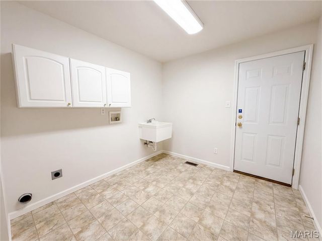 2212 Harborside Drive, Dardenne Prairie, MO 63368