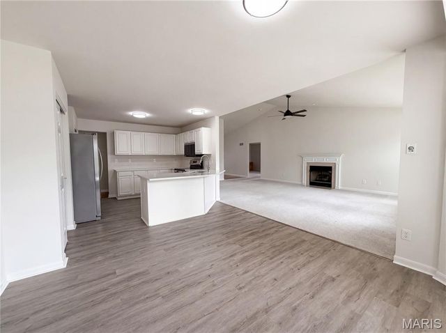 2212 Harborside Drive, Dardenne Prairie, MO 63368