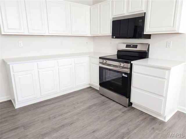 2212 Harborside Drive, Dardenne Prairie, MO 63368