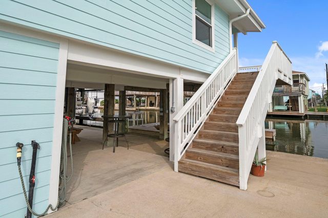 16708 Cabeza De Vaca, Jamaica Beach, TX 77554
