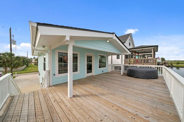 16708 Cabeza De Vaca, Jamaica Beach, TX 77554