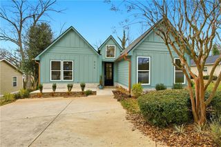 934 Zion Circle, Roswell, GA 30075