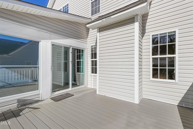 138 River Knoll Drive, Clayton, NC 27527