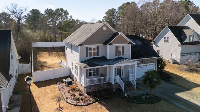 138 River Knoll Drive, Clayton, NC 27527