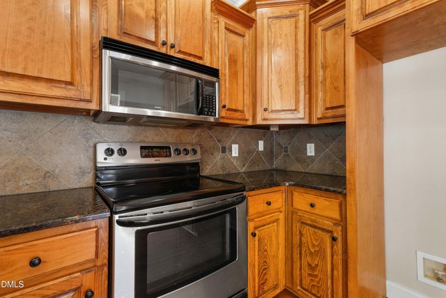 138 River Knoll Drive, Clayton, NC 27527