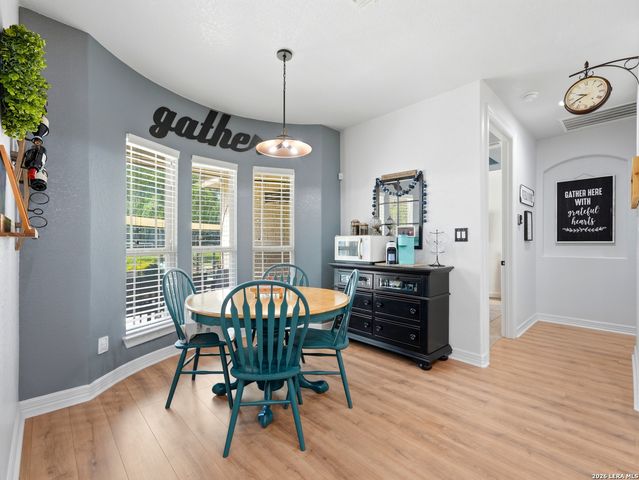 505 County Road 3822, San Antonio, TX 78253