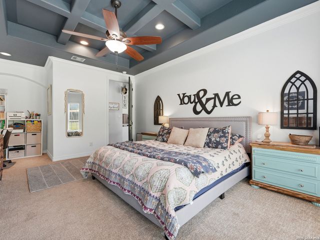 505 County Road 3822, San Antonio, TX 78253