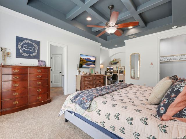505 County Road 3822, San Antonio, TX 78253