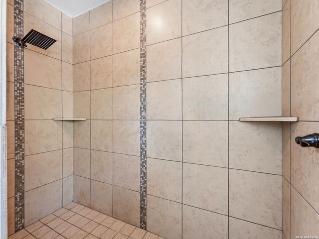 505 County Road 3822, San Antonio, TX 78253