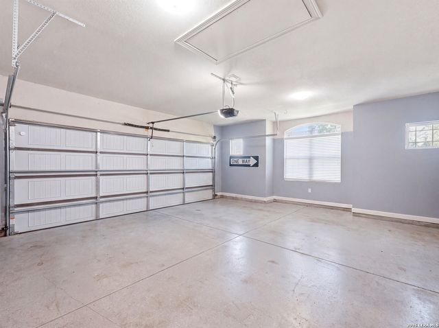505 County Road 3822, San Antonio, TX 78253
