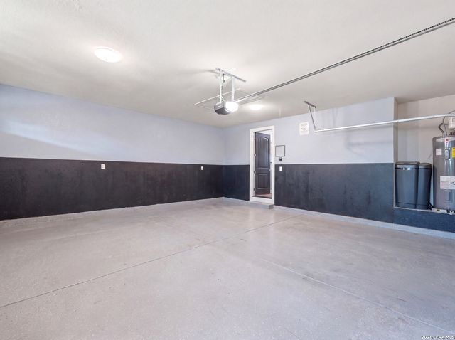 505 County Road 3822, San Antonio, TX 78253