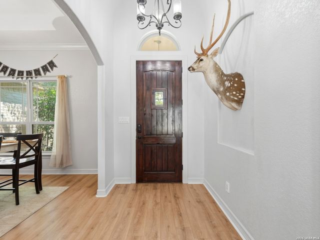 505 County Road 3822, San Antonio, TX 78253
