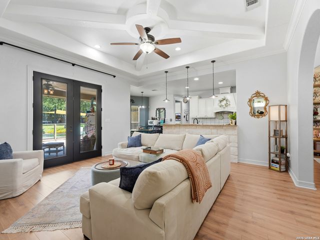505 County Road 3822, San Antonio, TX 78253