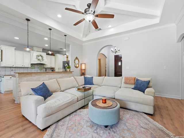 505 County Road 3822, San Antonio, TX 78253